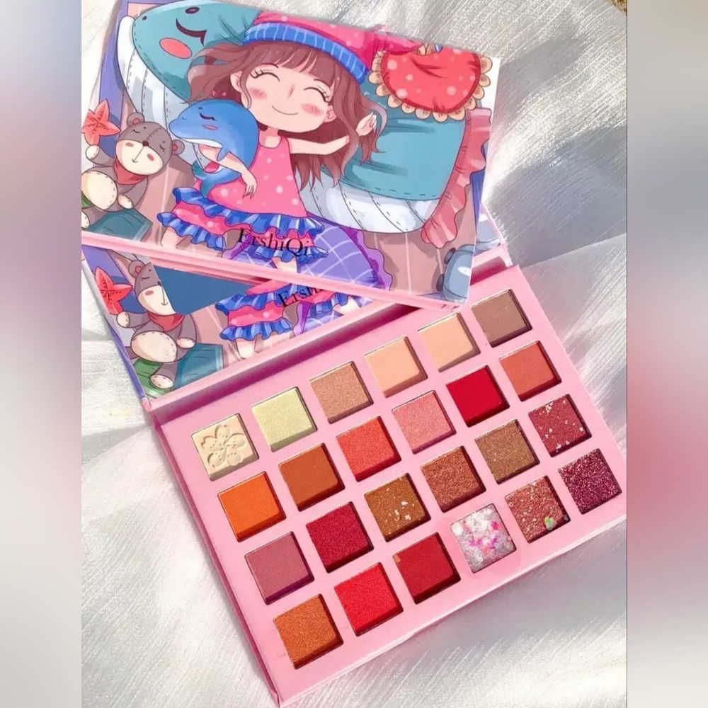 ErshiQi Pouring Teenager Eyeshadow Palette
